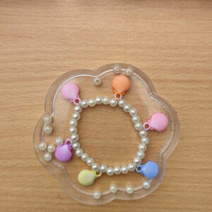 Beachy pearls